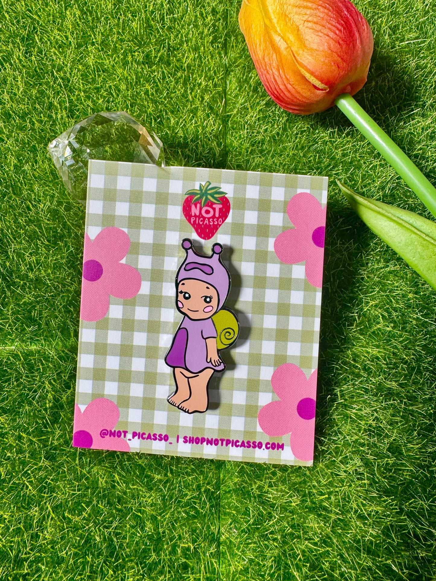 Shelly Snail Enamel Pin