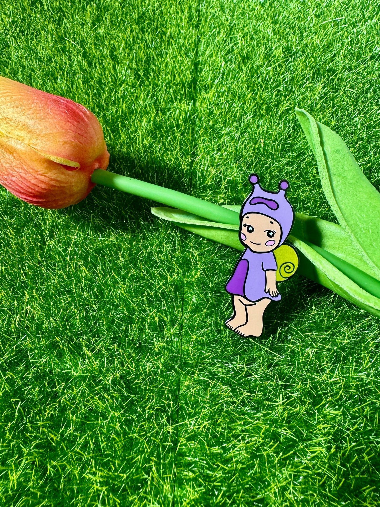 Shelly Snail Enamel Pin